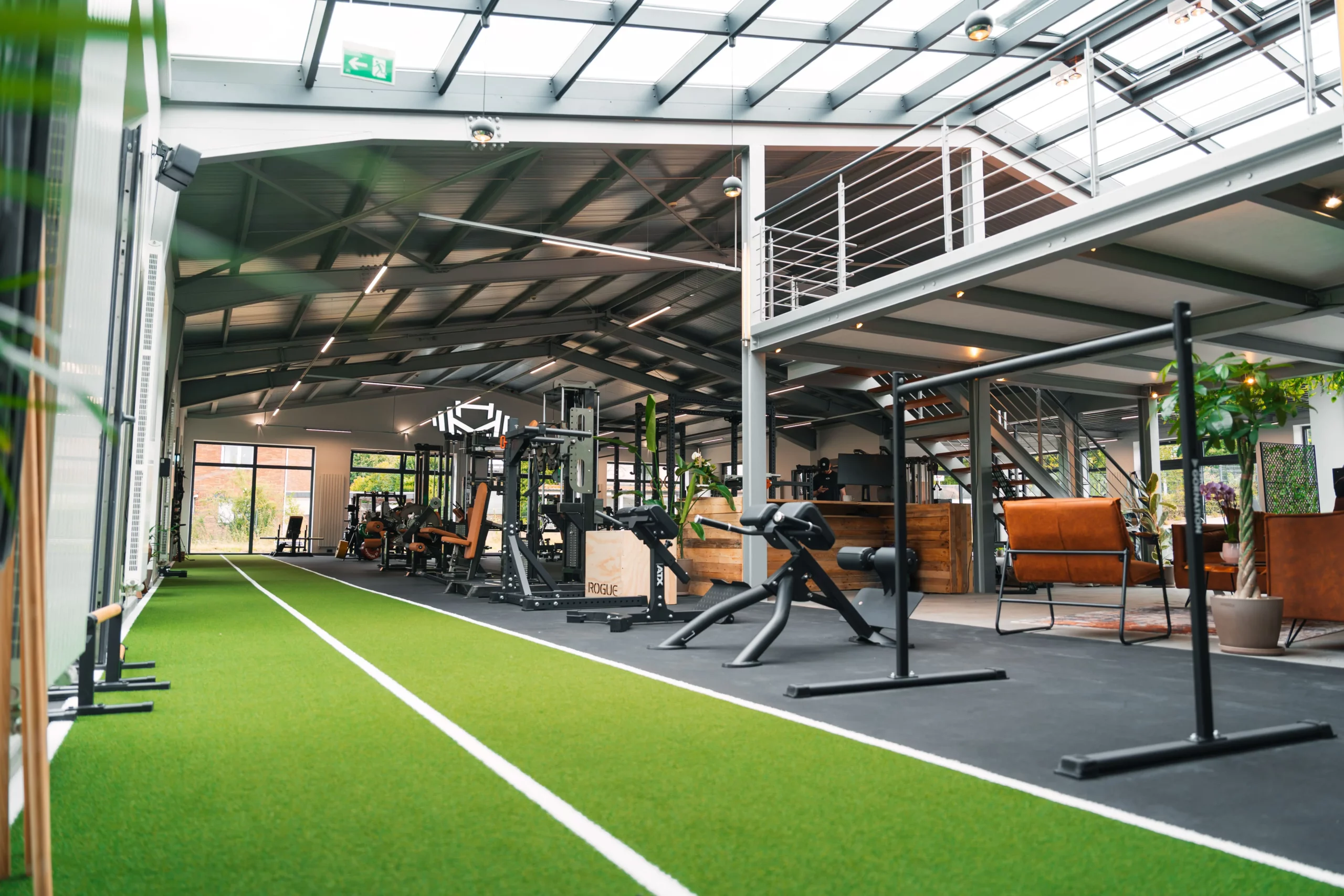 600 m² Trainingsfläche im MACHBAR