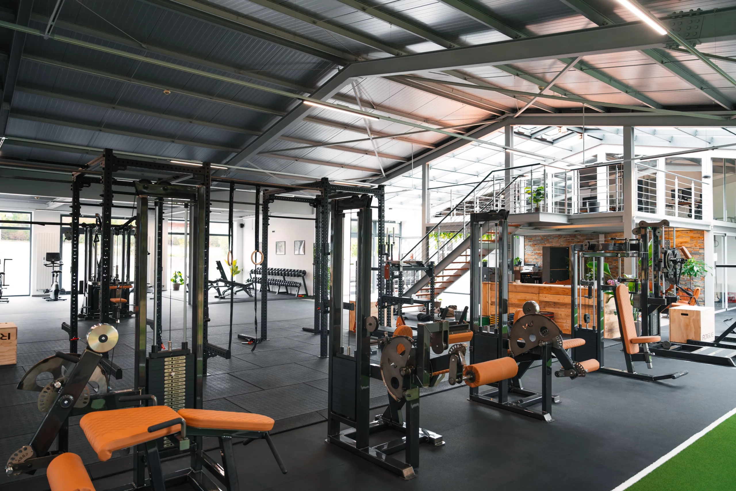 Krafttraining im MACHBAR Fitnessstudio